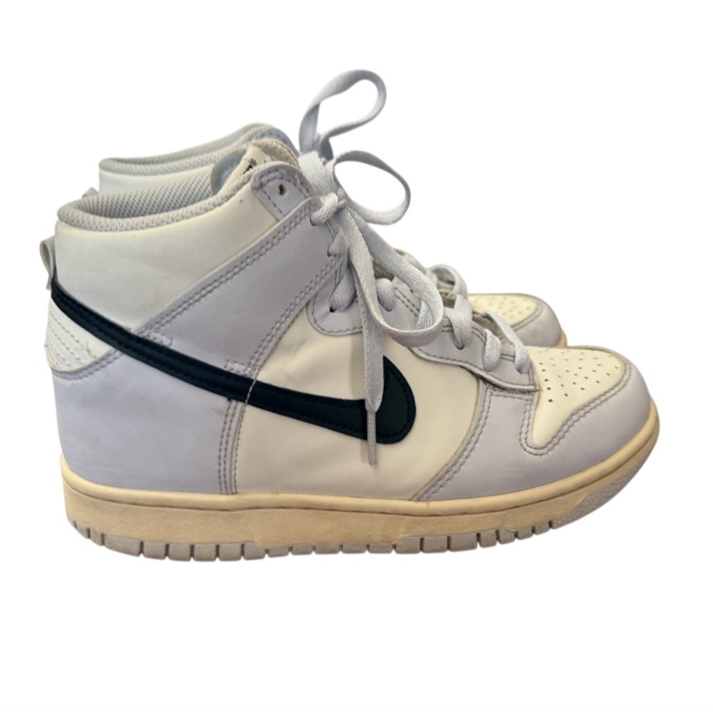 Nike GS Summit High-Top Sneakers in White and Light Blue-Size 6Y